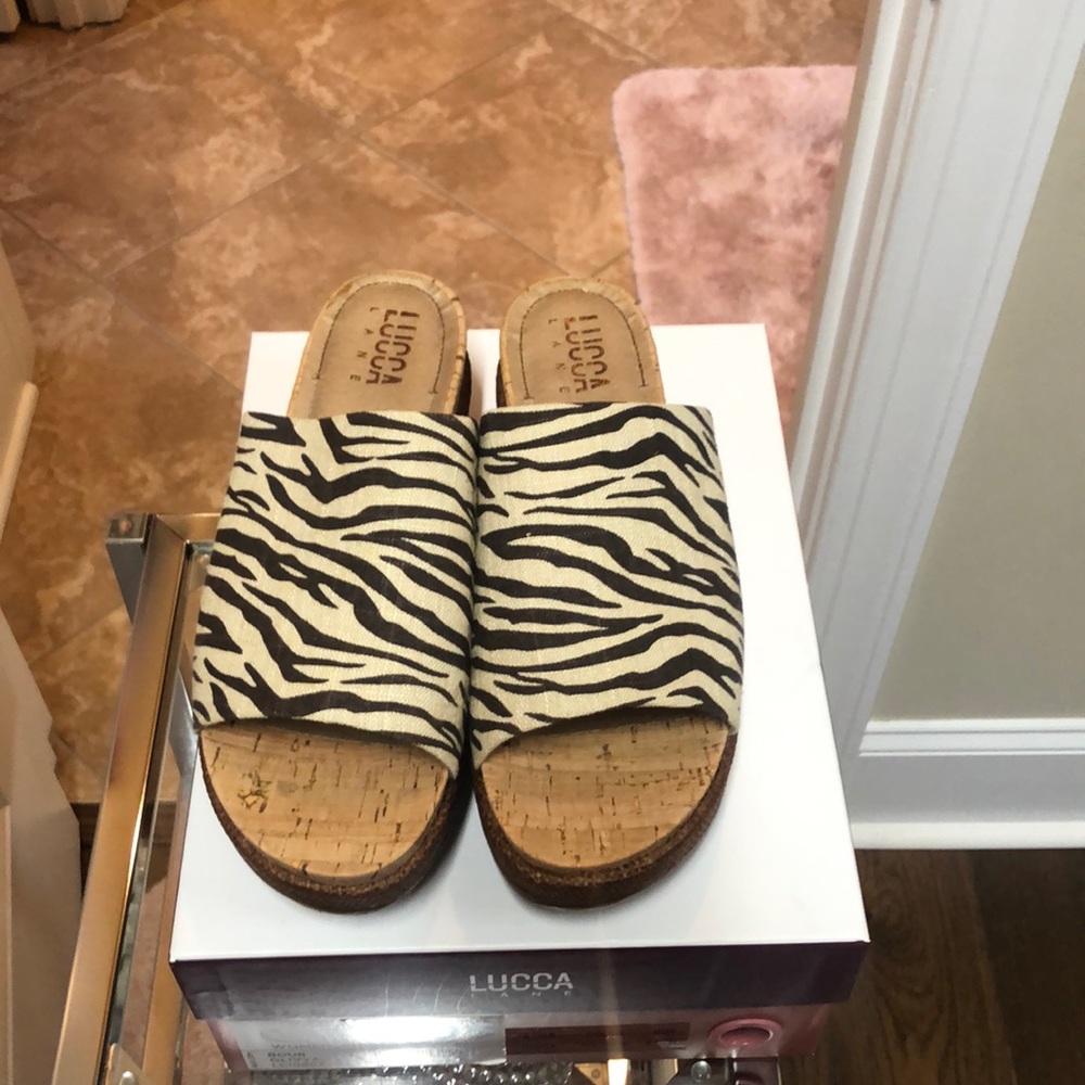 Lucca brand Women’s New Wedge size 9.5